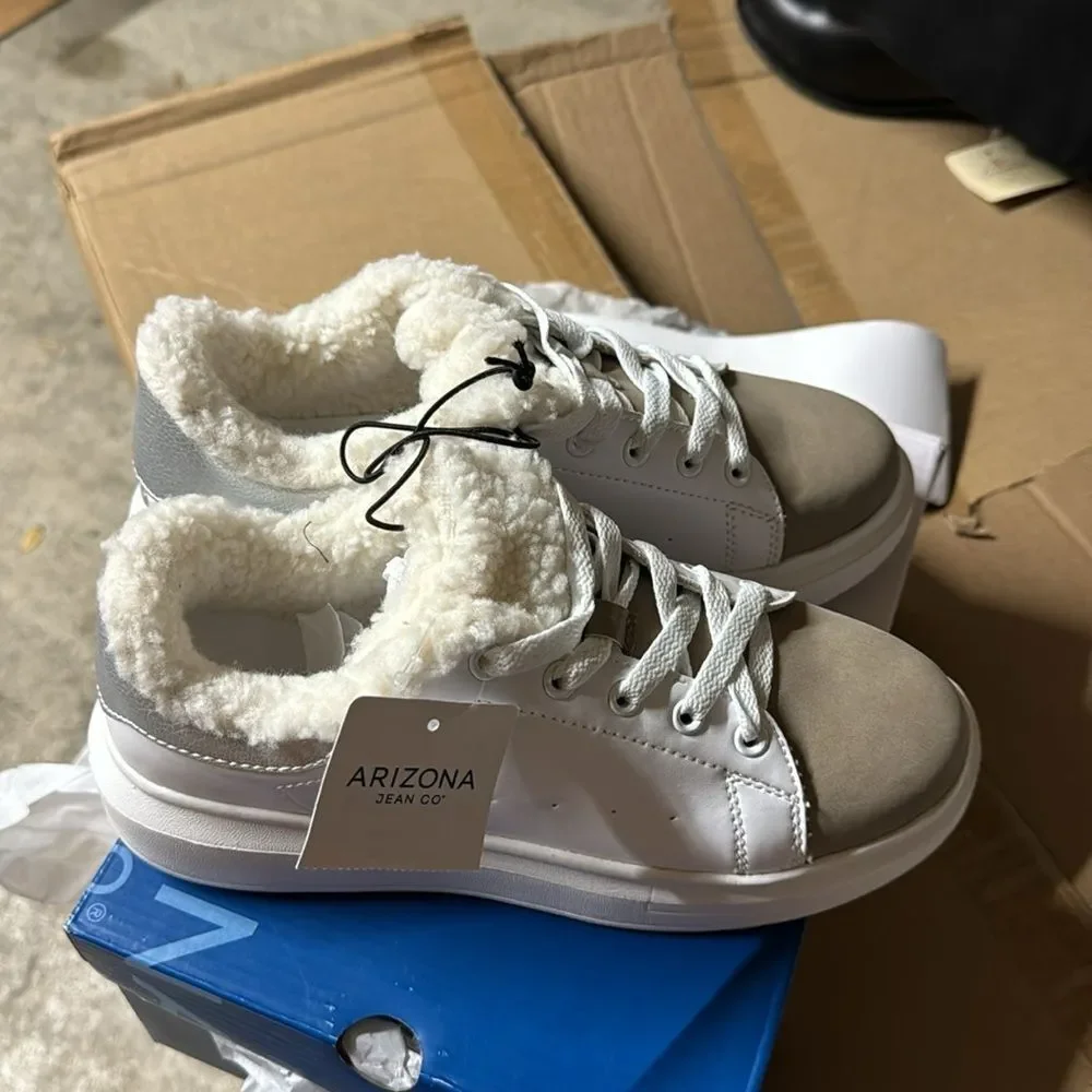 ARIZONA JEAN CO ENCORE TAUPE SILVER TENNIS SHOES - Picture 7 of 7